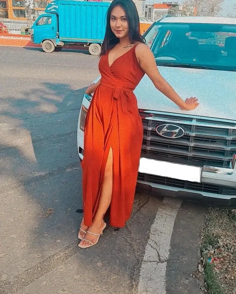 Noida City Centre Call Girl smiling outdoors